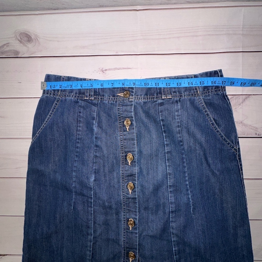 IZOD Button-Down Denim Skirt | Size 10 Classic Summer Business Casual Church - Picture 3 of 6